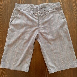Heritage 1981 Men’s 34 Gray and Red Plaid 13” shorts